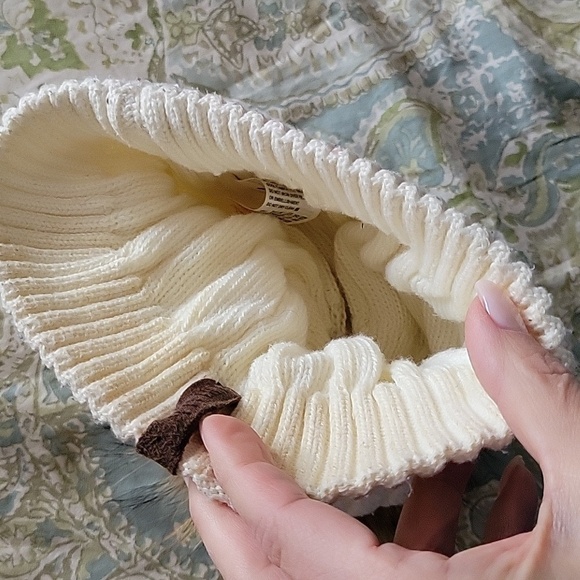 FURTALK CONVERTIBLE POM POM BEANIE - Picture 5 of 6